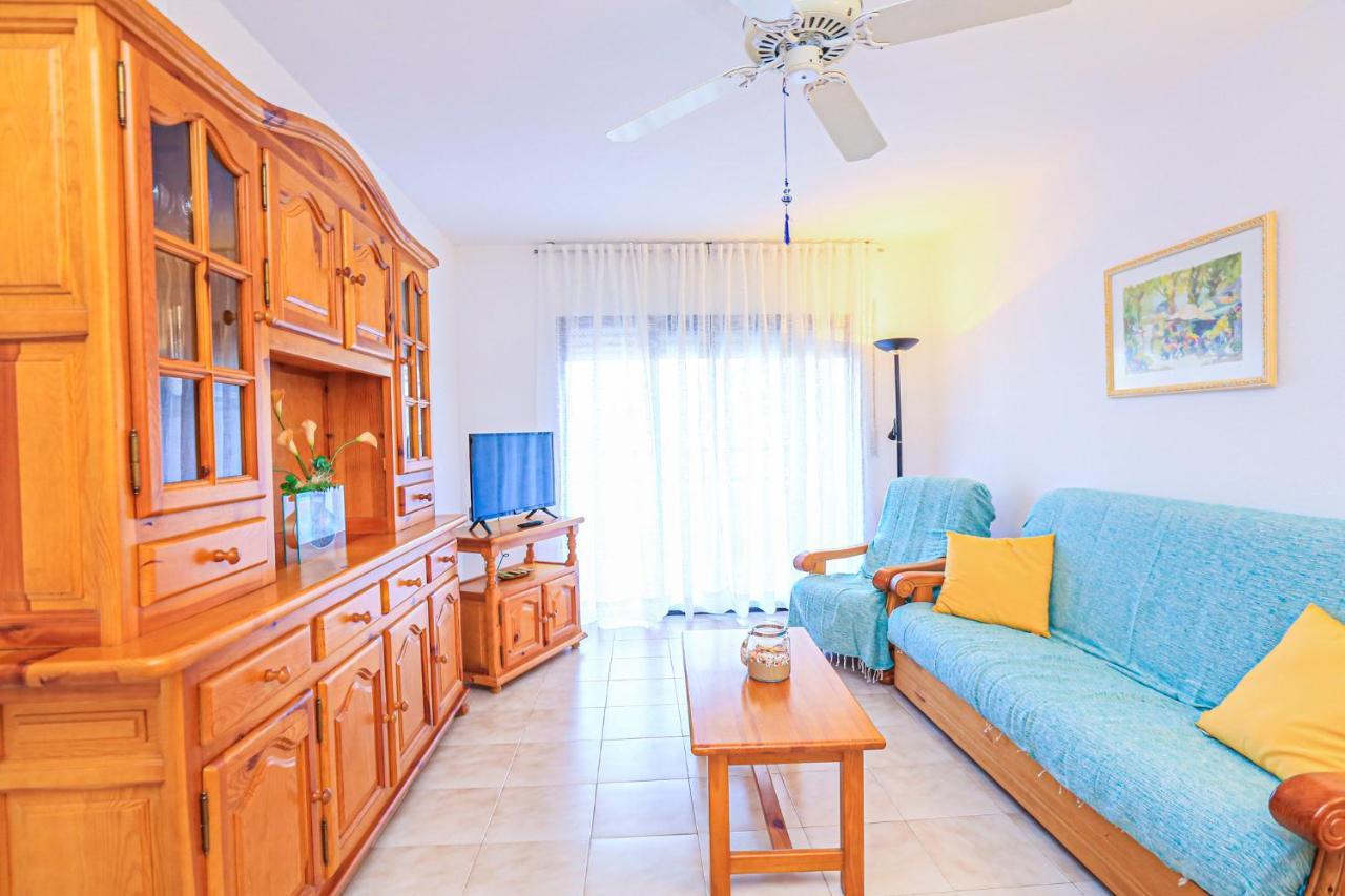 Regata Litoral Costa Dorada - Only Families Apartment กัมบริลส์ ภายนอก รูปภาพ